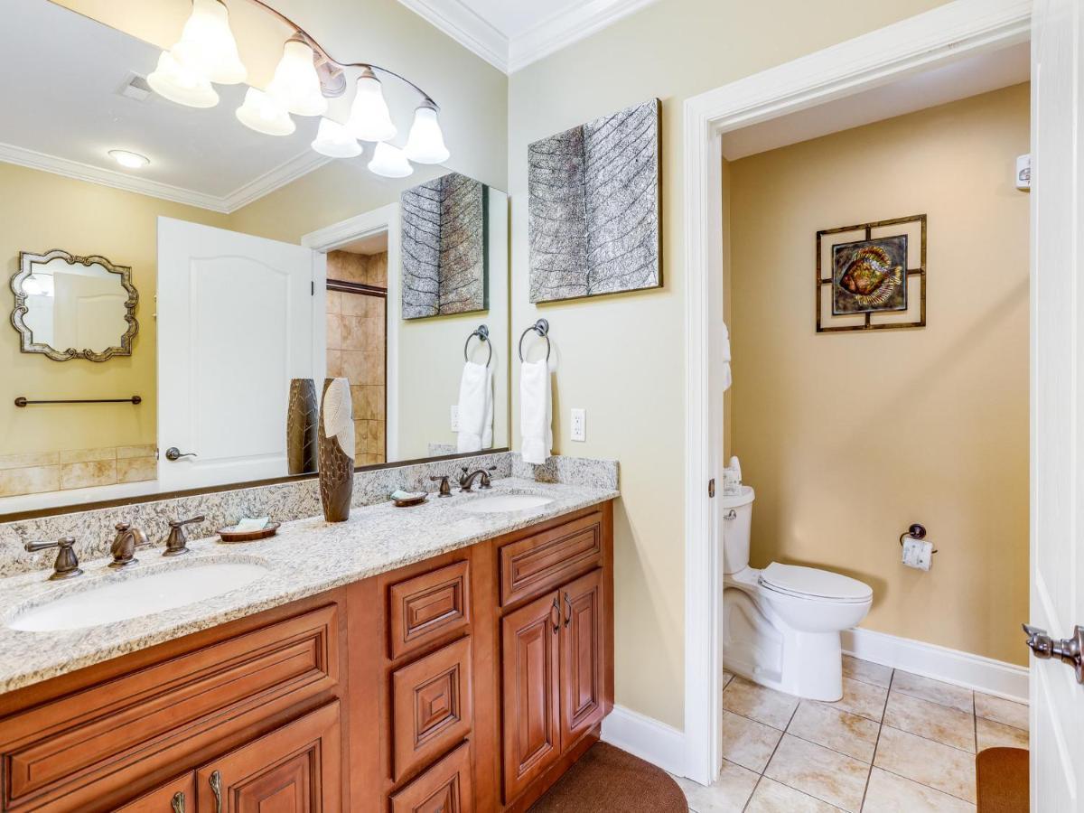 Downtown Delight, 2 Bedrooms, Pool, Hot Tub, Sleeps 6 Gatlinburg Exterior foto