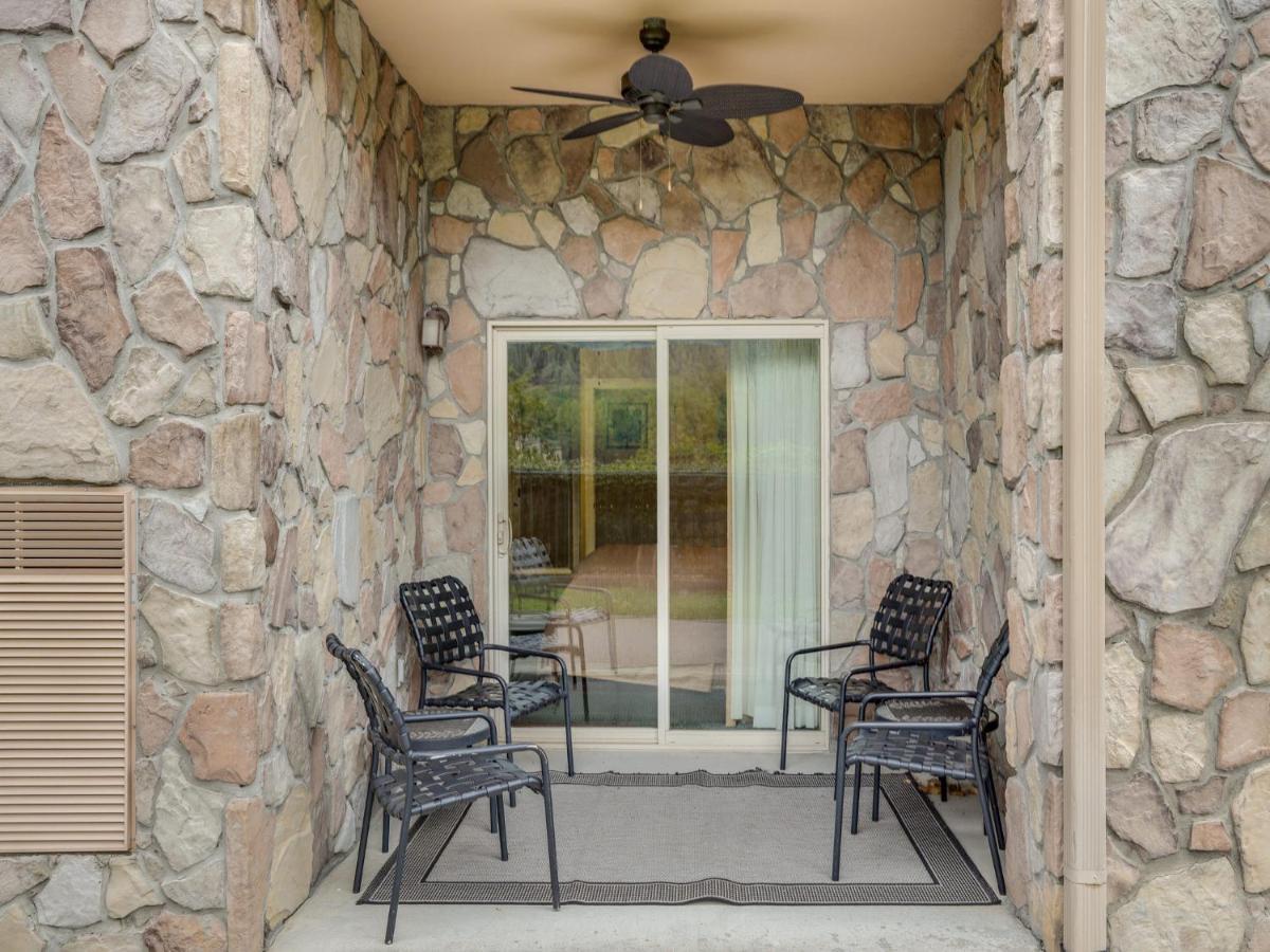 Downtown Delight, 2 Bedrooms, Pool, Hot Tub, Sleeps 6 Gatlinburg Exterior foto