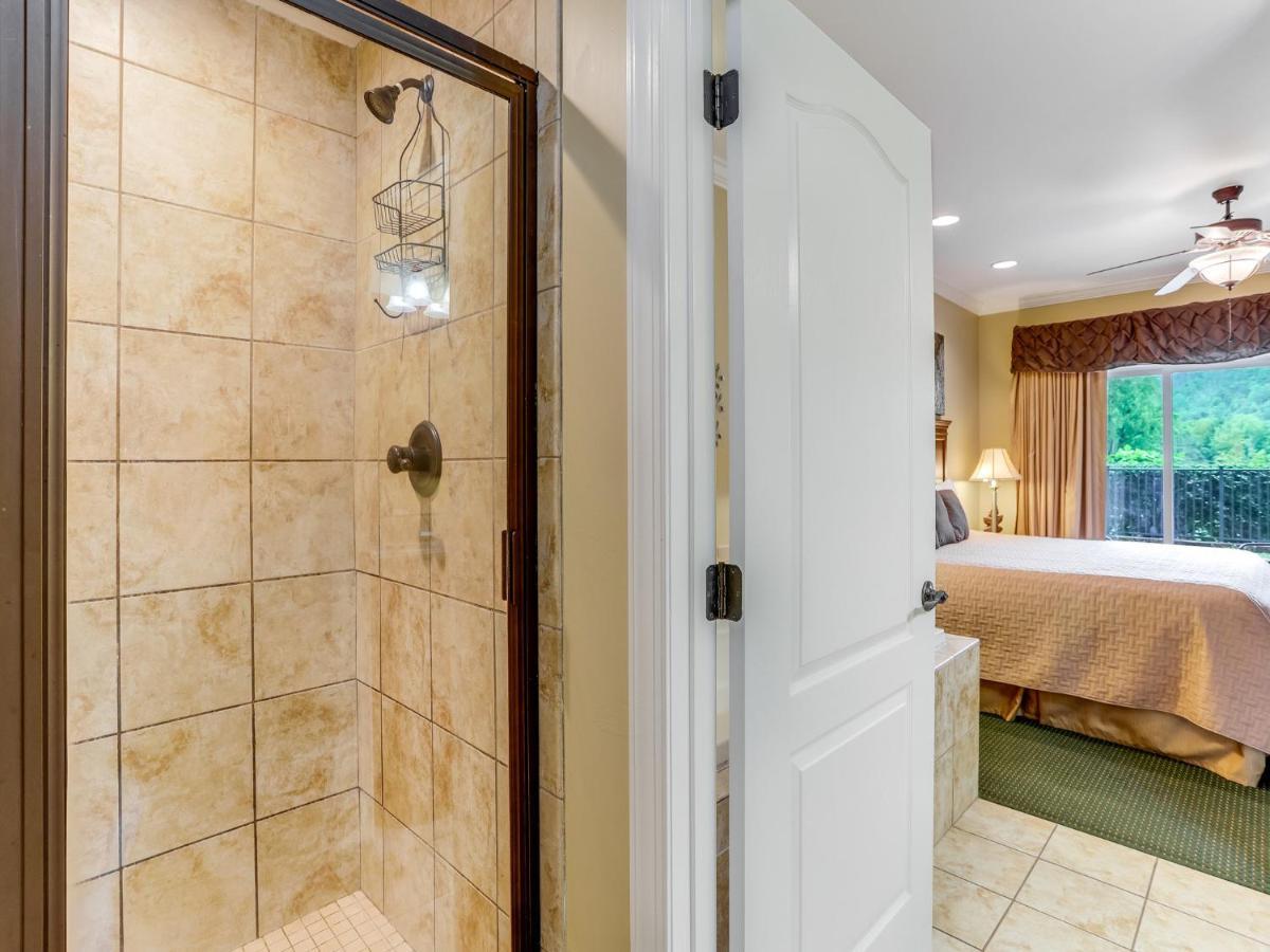 Downtown Delight, 2 Bedrooms, Pool, Hot Tub, Sleeps 6 Gatlinburg Exterior foto